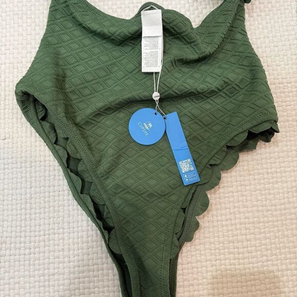 Cupshe Scalloped Trim One Piece Bathing Suit NWT! - Picture 5 of 8